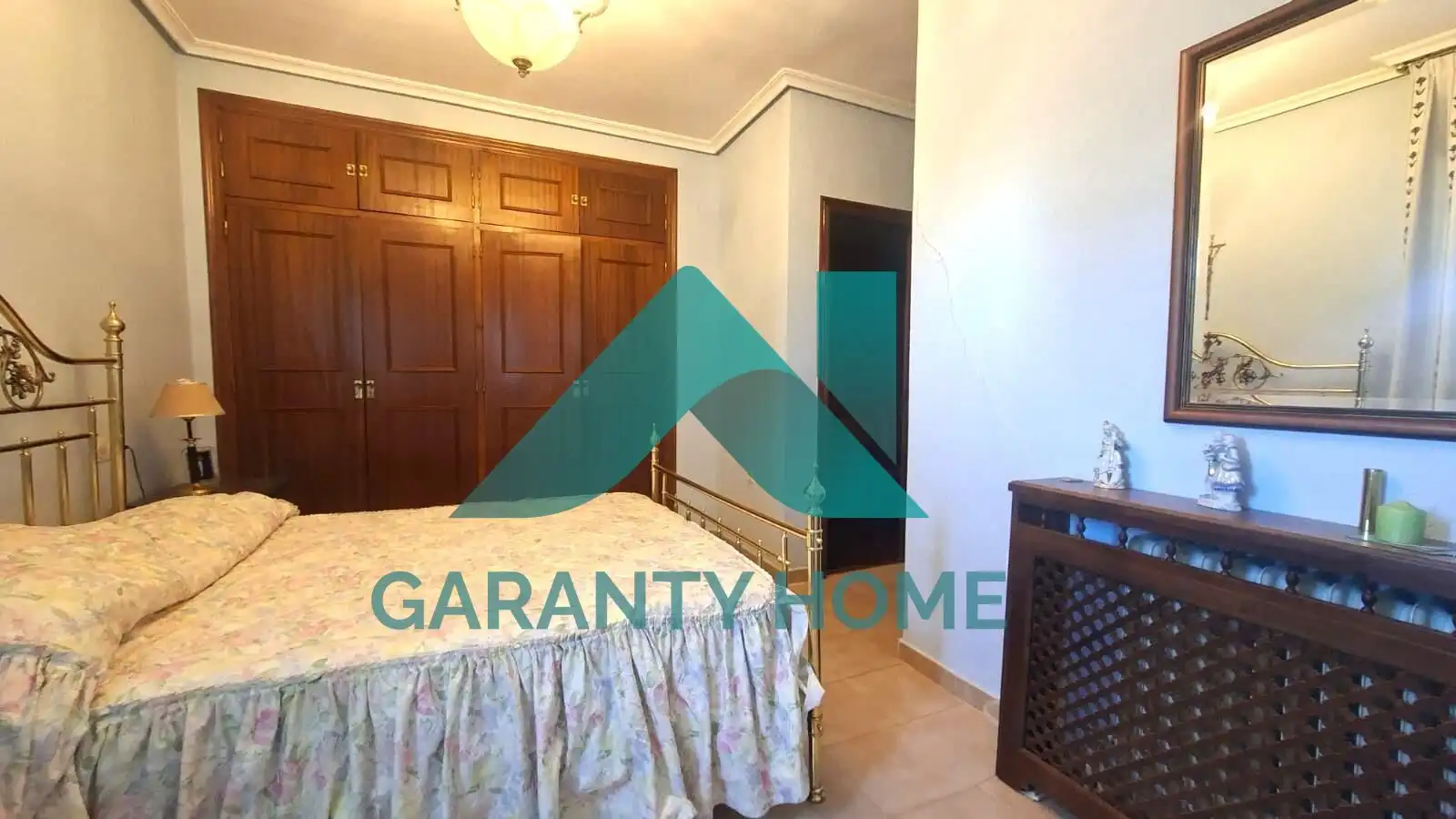 Piso en venta en Cáceres con Calefacción, Parquet y Terraza