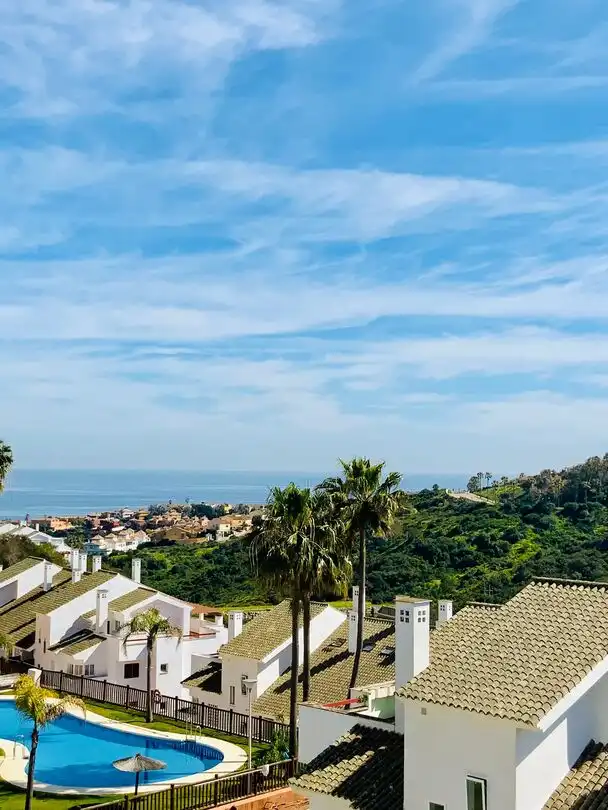 Vista exterior de Ático en venta en La Alcaidesa con Aire acondicionado, Calefacción y Terraza