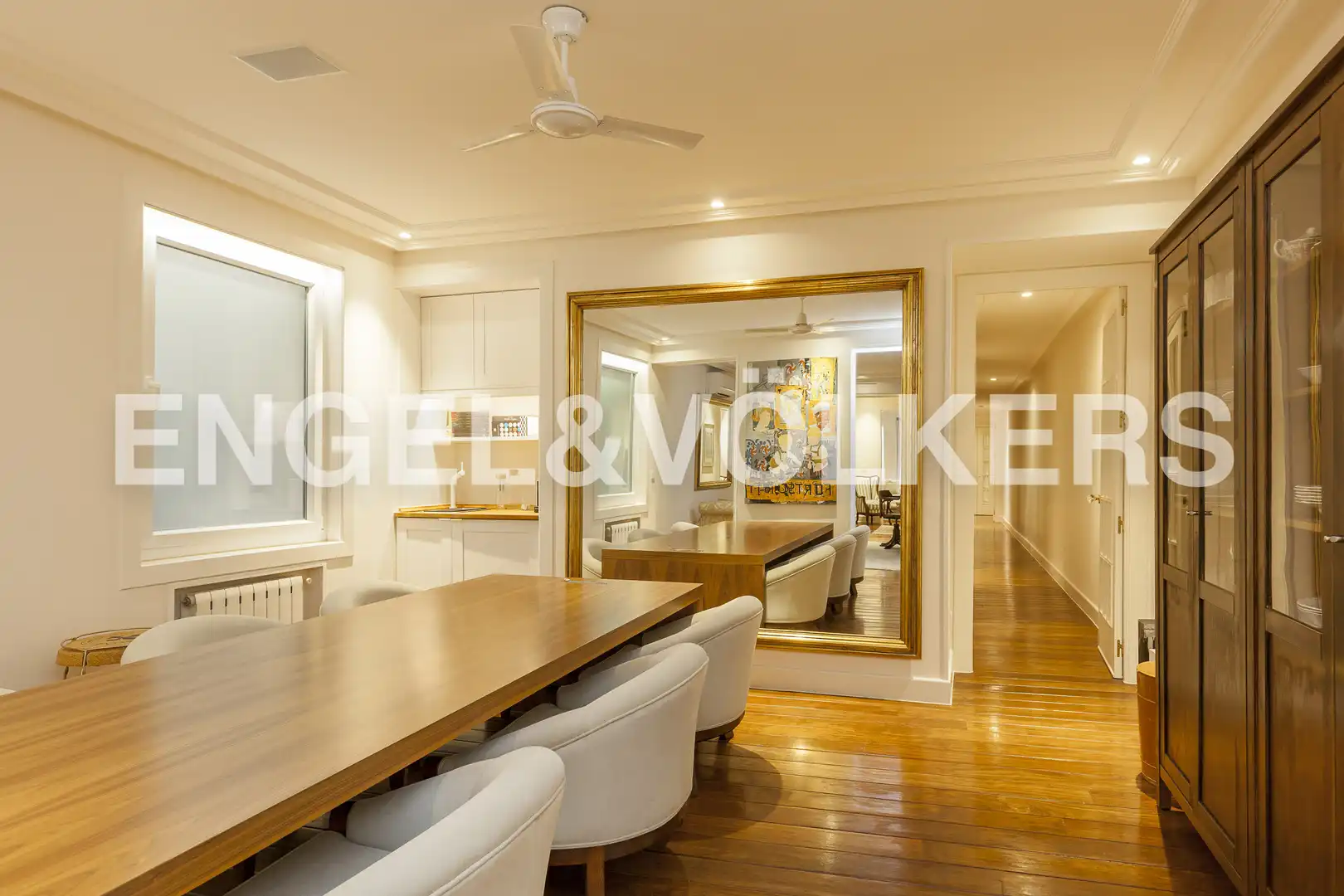 Menjador de Apartament en venda en Madrid amb Aire condicionat, Calefacció i Parquet