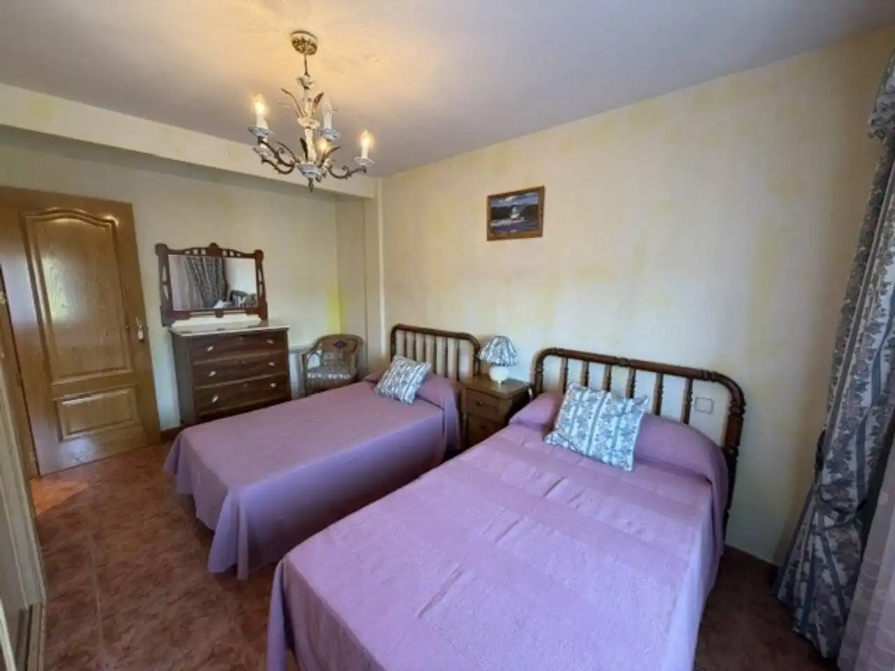 Bedroom of Flat for rent in Buitrago del Lozoya  with Heating and Furnished