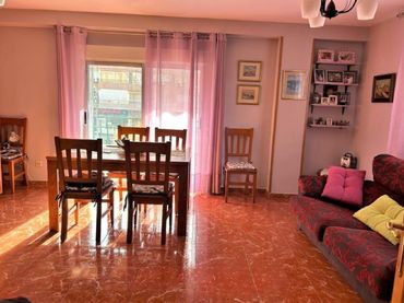 Piso con ascensor en venta en Centro Urbano