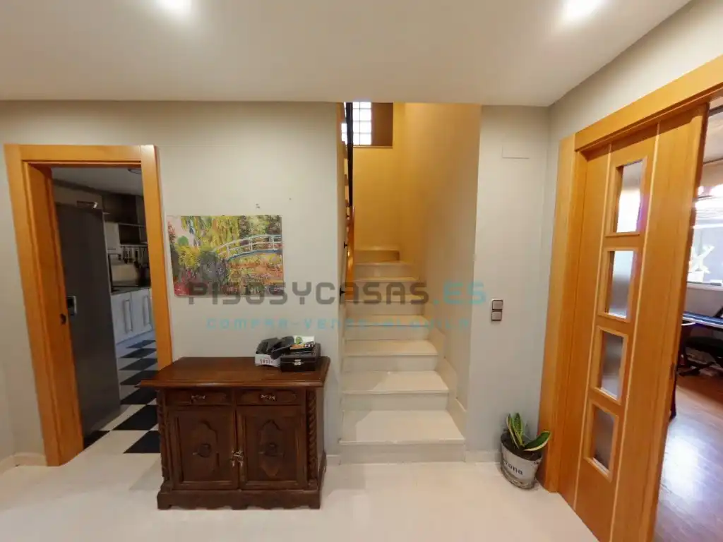 Houses for sale in San Mateo de Gállego  with Air Conditioner, Private garden and Terrace