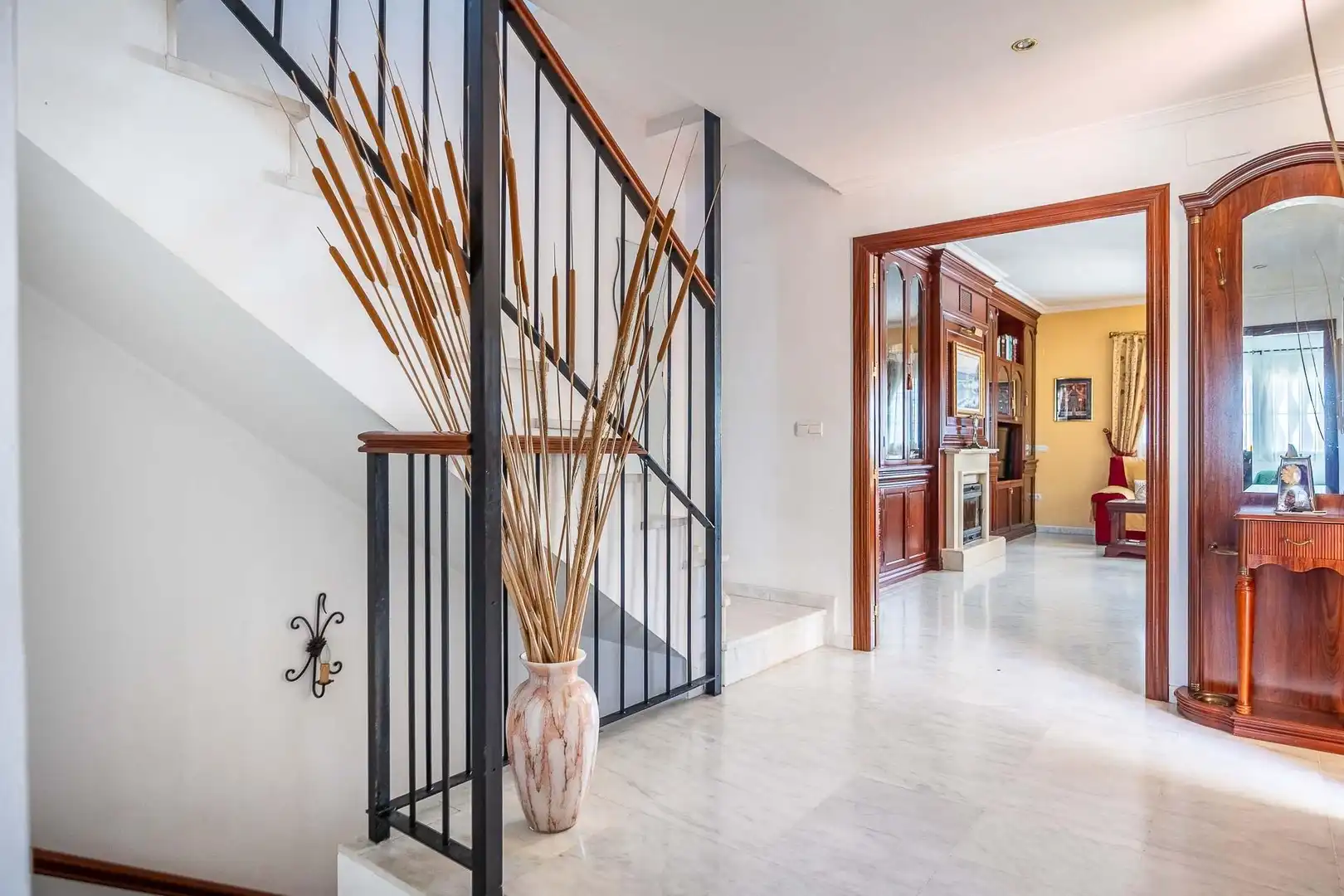 Detached homes for sale in Mairena del Aljarafe  with Air Conditioner, Private garden and Terrace