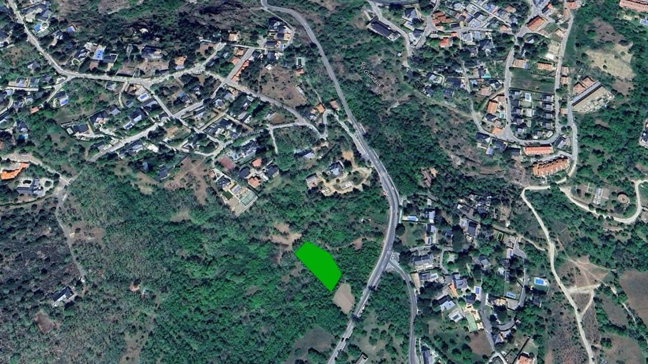 Terreno en venta en Miraflores de la Sierra