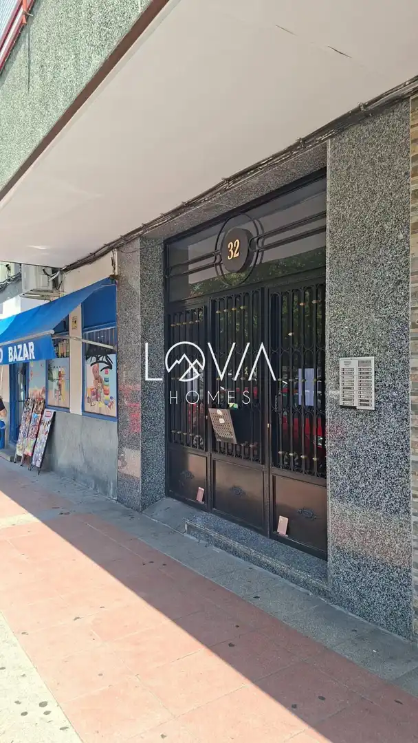Vista exterior de Pis en venda en Parla