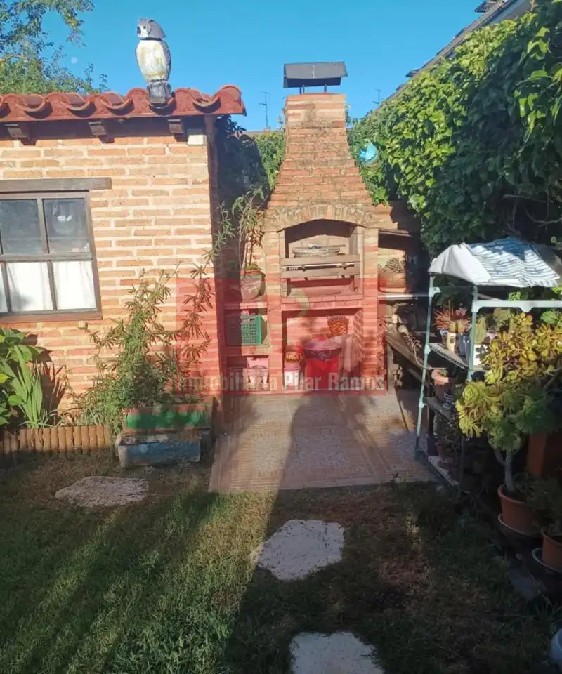 Terrassa de Casa o xalet en venda en San Andrés del Rabanedo amb Calefacció, Jardí privat i Terrassa