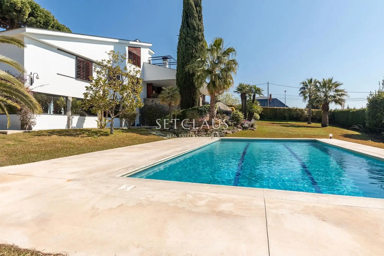 Vista exterior de Casa o chalet en venta en Badalona con Aire acondicionado, Terraza y Trastero