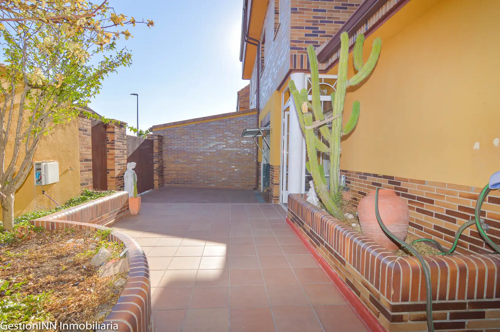 Semi-detached house with garden for sale in Calle Sesmo de Casarrubios, imagen 5