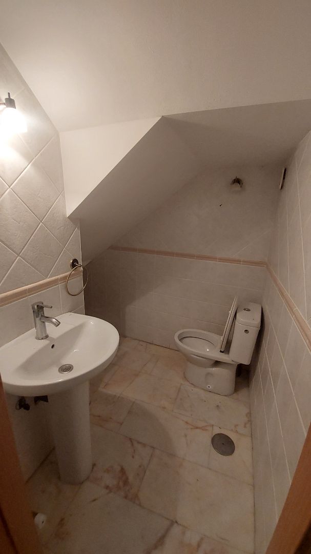 Bany de Pis en venda en Boecillo amb Calefacció, Parquet i Moblat