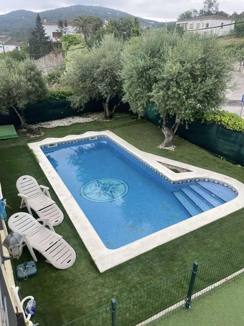 Schwimmbecken von Wohnungen zur untervermieten in Canyelles mit Klimaanlage, Terrasse und Möbliert
