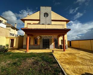 Exterior view of Single-family semi-detached for sale in Valencina de la Concepción  with Air Conditioner, Heating and Terrace