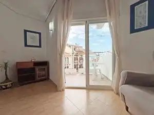 Habitación de Piso de alquiler en Torremolinos con Aire acondicionado, Calefacción y Amueblado