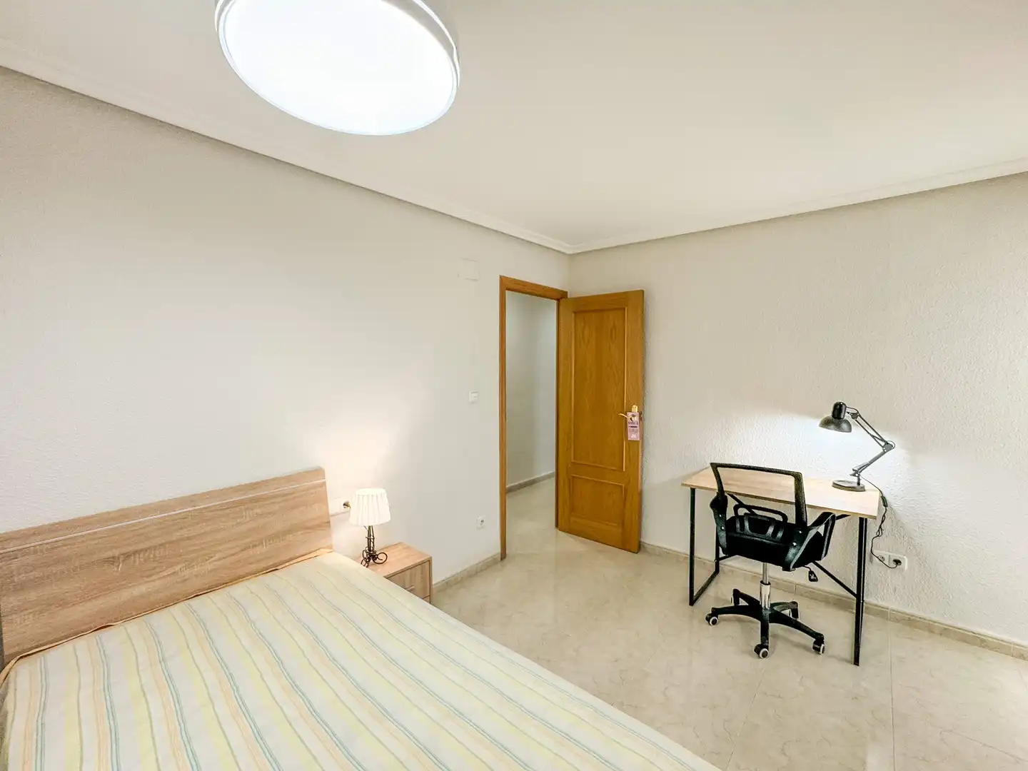 Habitación en Reina Victoria - Miguel Hernández