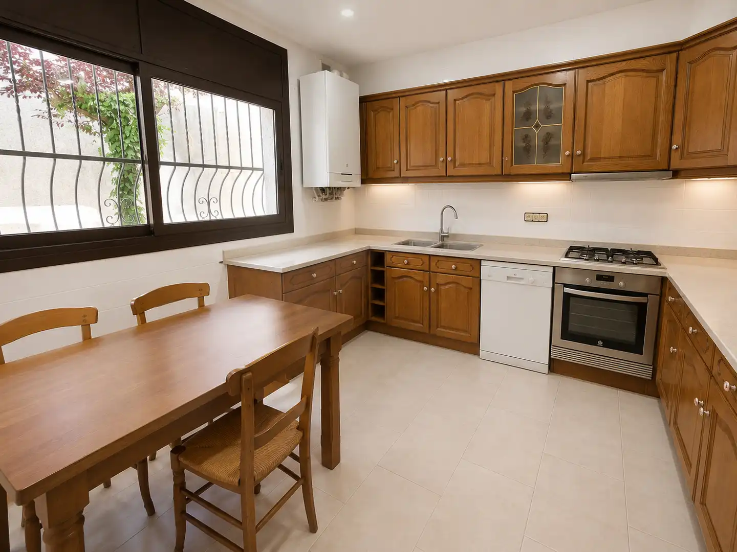 Cocina de Casa adosada en venta en Caldes d'Estrac con Calefacción, Jardín privado y Parquet