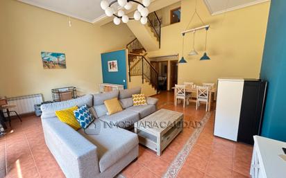 Exterior view of House or chalet for sale in Burgos Capital  with Heating, Terrace and Storage room
