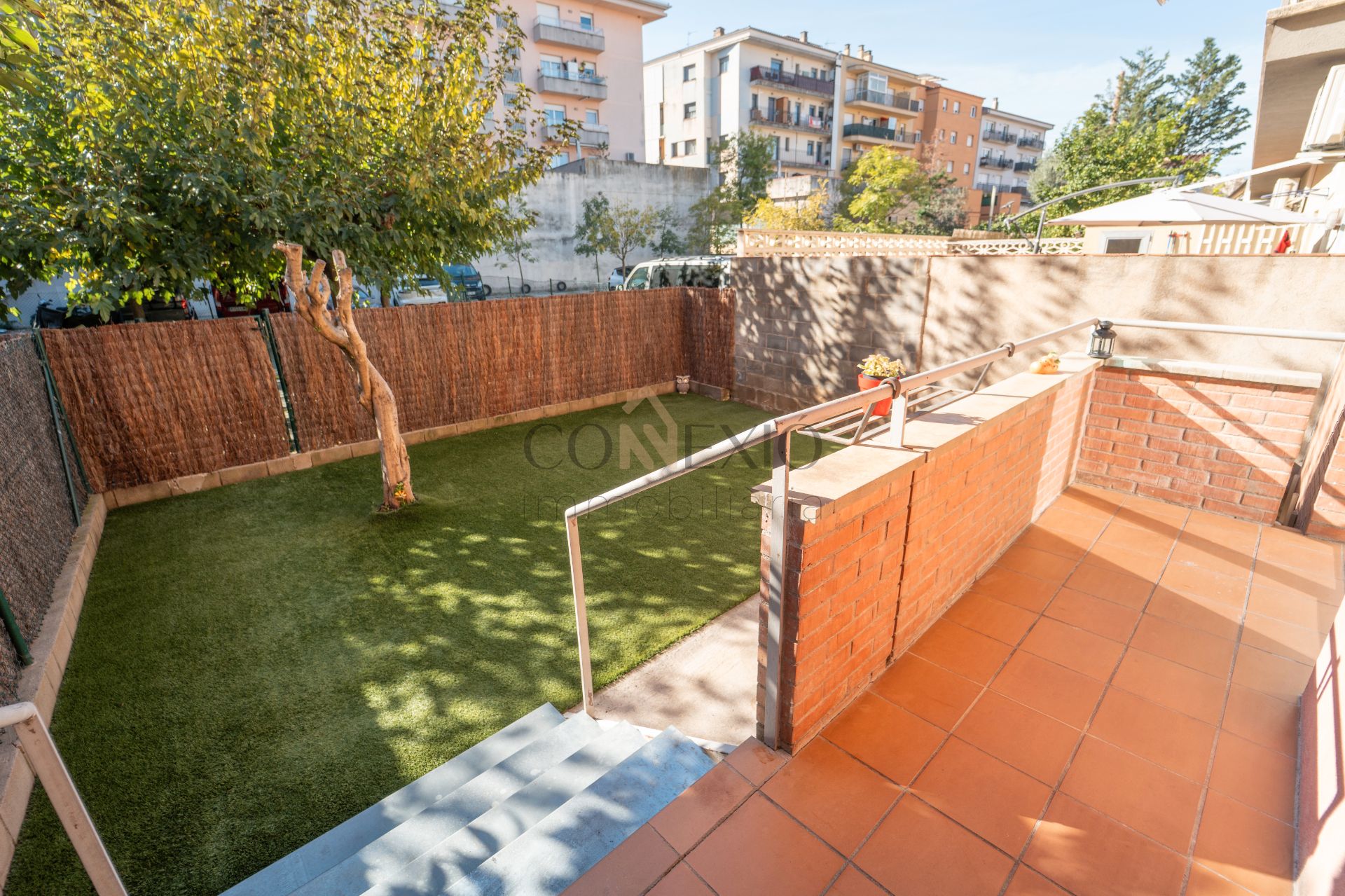Jardí de Planta baixa en venda en Girona Capital amb Aire condicionat, Calefacció i Jardí privat