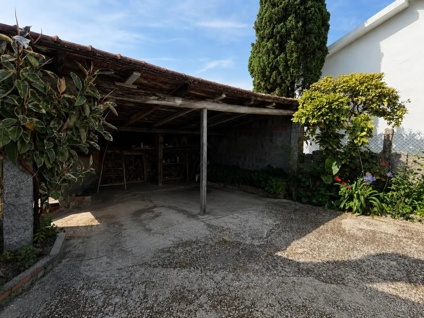 Aparcament de Casa o xalet en venda en Salceda de Caselas amb Calefacció, Traster i Moblat
