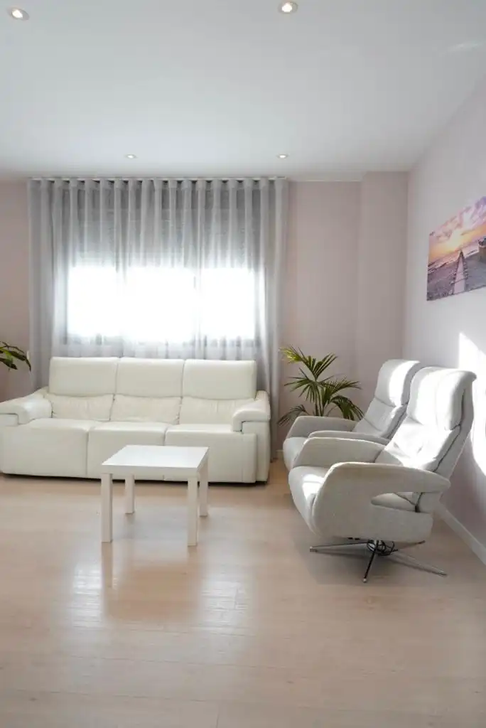 Piso con piscina en venta en Entrenúcleos, imagen 5