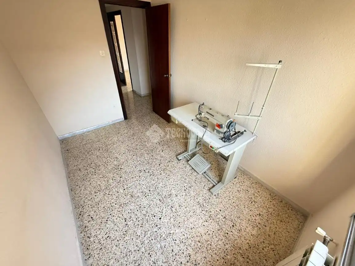 Habitación de Piso en venta en Zaragoza con Calefacción y Balcón