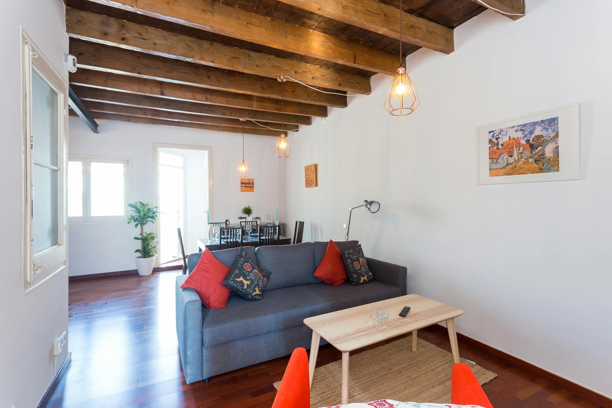 Sala de estar de Piso de alquiler en L'Hospitalet de Llobregat con Aire acondicionado, Calefacción y Amueblado