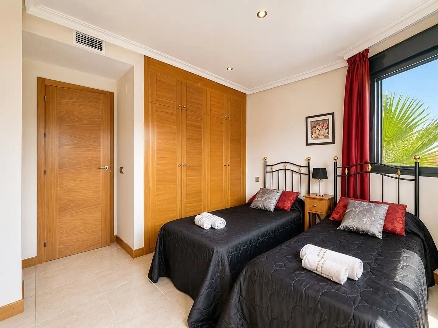 Bedroom of Apartments for sale in Estepona  with Air Conditioner, Terrace and Furnished