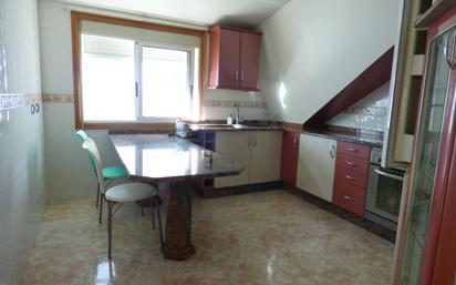 Kitchen of Flat for sale in Vigo 