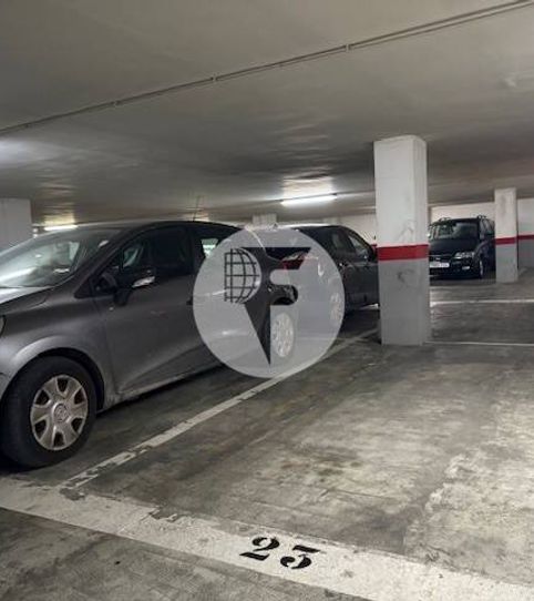 Foto 2 de Garaje en venta en Creu Alta, Sabadell