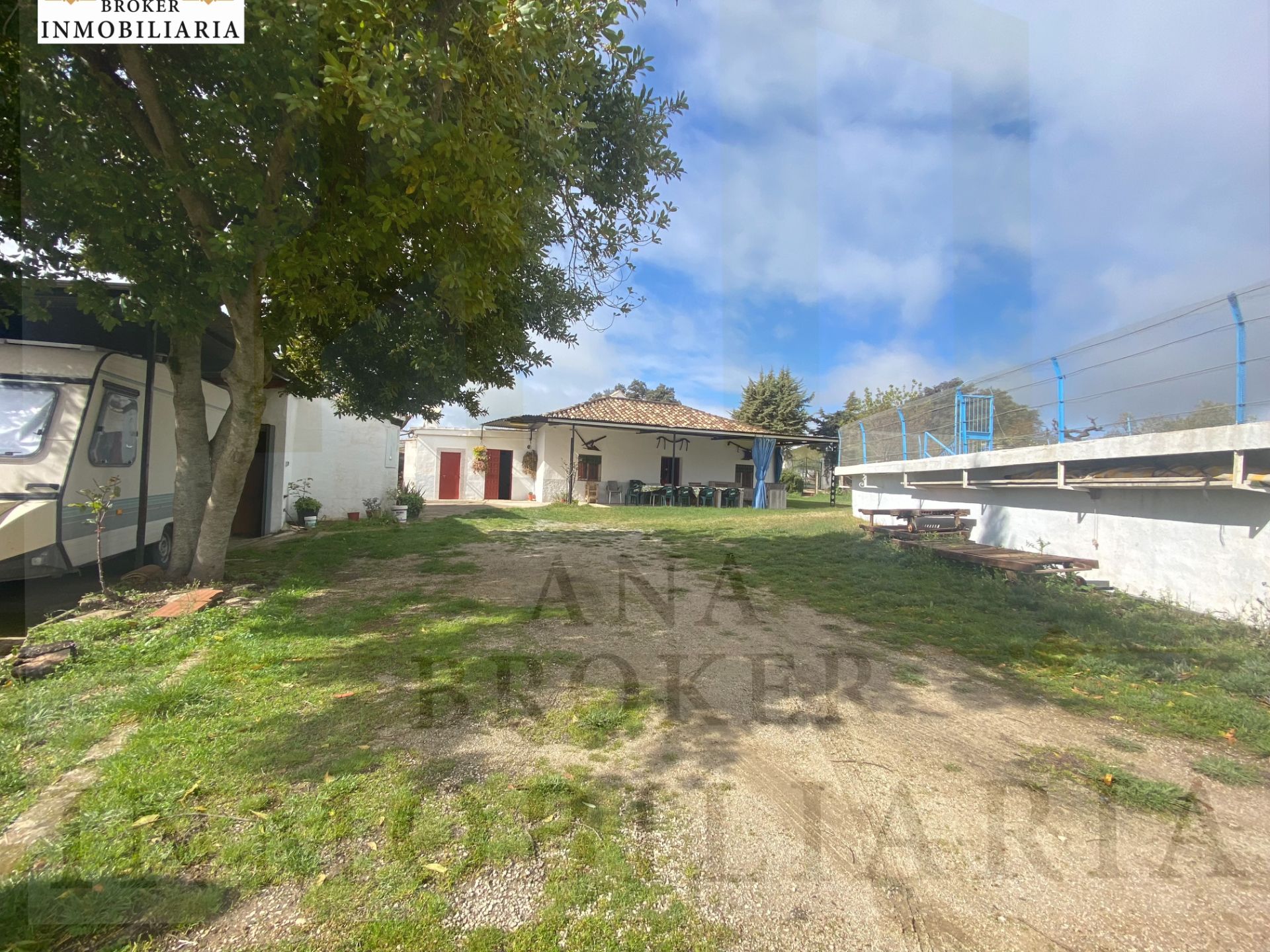 Country house for sale in Ronda  with Private garden and Swimming Pool