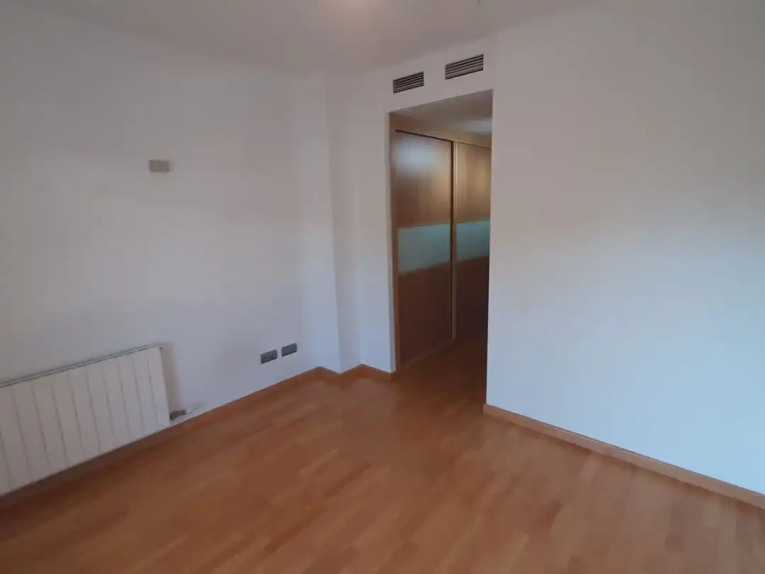 Habitación de Piso en venta en Vilanova i la Geltrú con Aire acondicionado, Terraza y Balcón