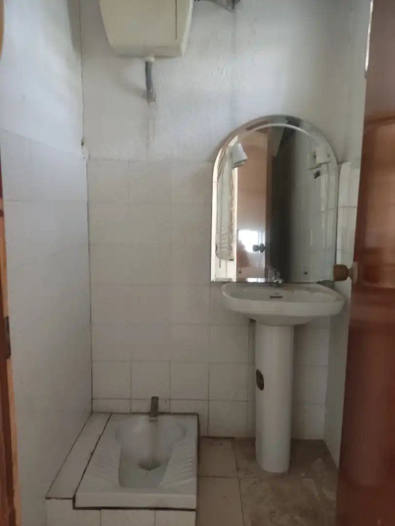 Baño de Nave industrial en venta en Jaén