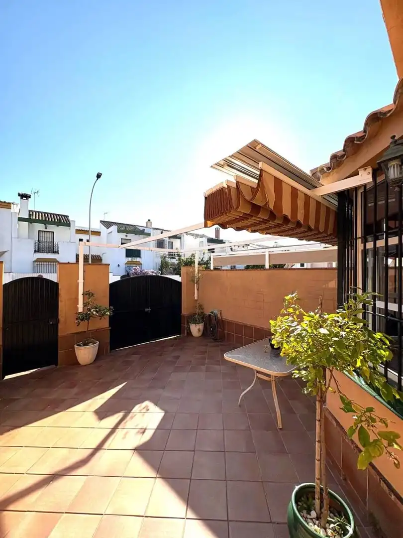 Terrassa de Casa adosada en venda en Chiclana de la Frontera
