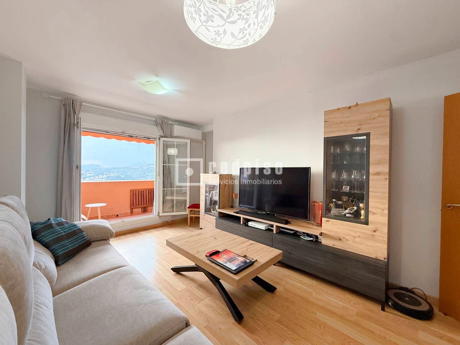 Living room of Flat for sale in Rincón de la Victoria  with Air Conditioner, Terrace and Storage room