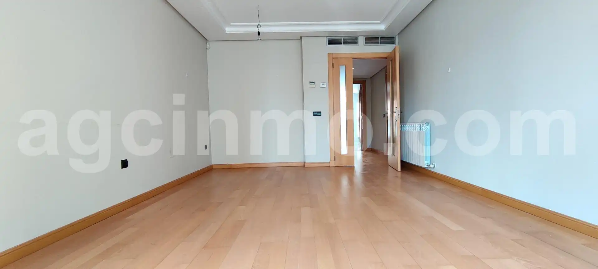 Living room of Flat for sale in Valladolid  with Air Conditioner, Heating and Terrace