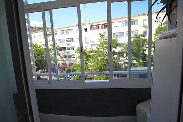 Piso en Alquiler en De Domingo De Silva en Puerta del Ángel