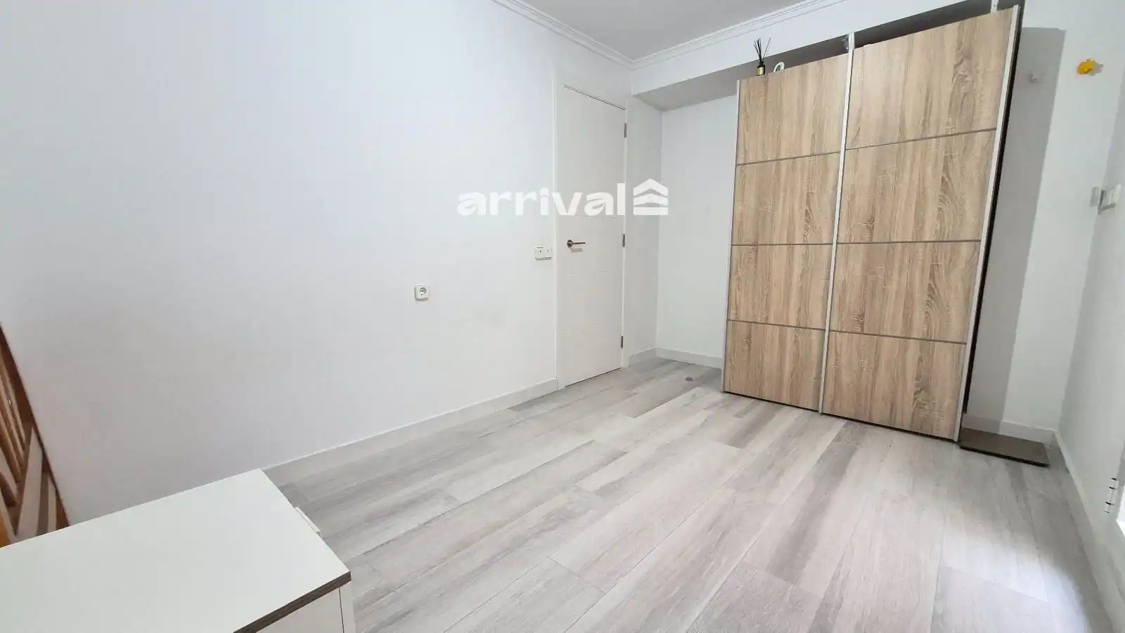 Schlafzimmer von Wohnung zur Miete in Valencia mit Klimaanlage, Heizung und Terrasse