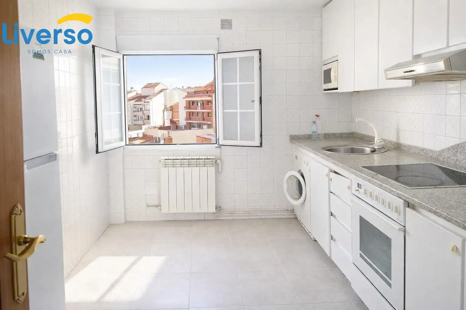 Küche von Wohnung zum Verkauf in Aranda de Duero mit Parkett und Abstellraum