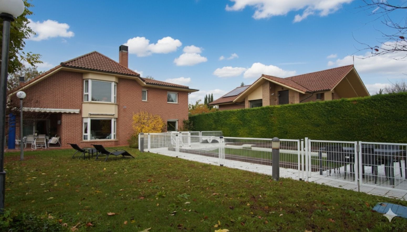 Jardí de Casa o xalet en venda en Valle de Egüés / Eguesibar amb Calefacció, Jardí privat i Parquet