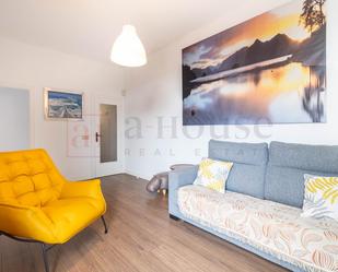 Living room of Attic for sale in  Barcelona Capital  with Air Conditioner, Heating and Balcony
