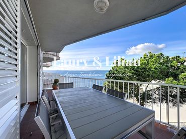 Apartament amb balcó en venda a Almadrava - Canyelles - Puig-Rom