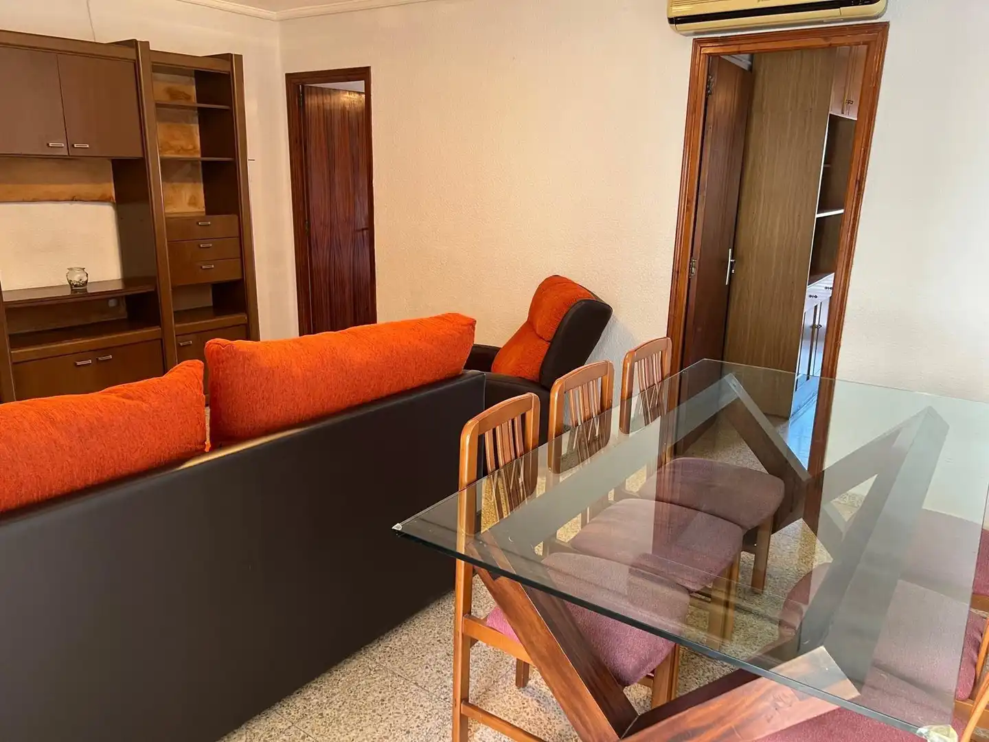 Sala d'estar de Pis en venda en Valencia amb Aire condicionat, Jardí privat i Moblat