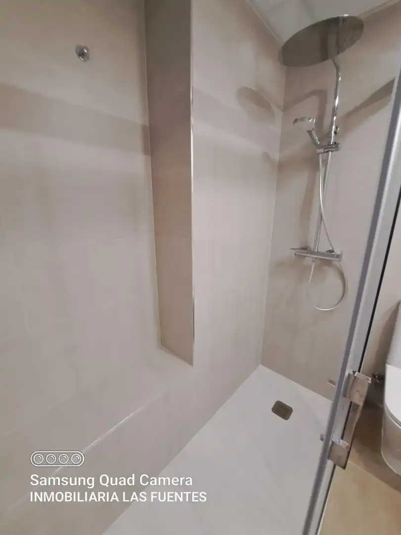 Baño de Piso de alquiler en Zaragoza con Aire acondicionado, Calefacción y Terraza