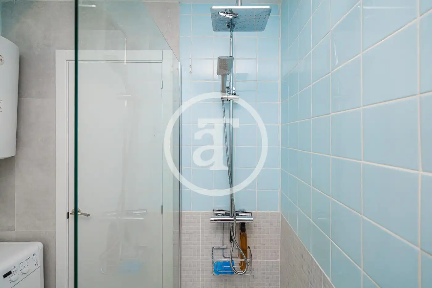 Baño de Piso de alquiler en Madrid con Aire acondicionado, Calefacción y Amueblado