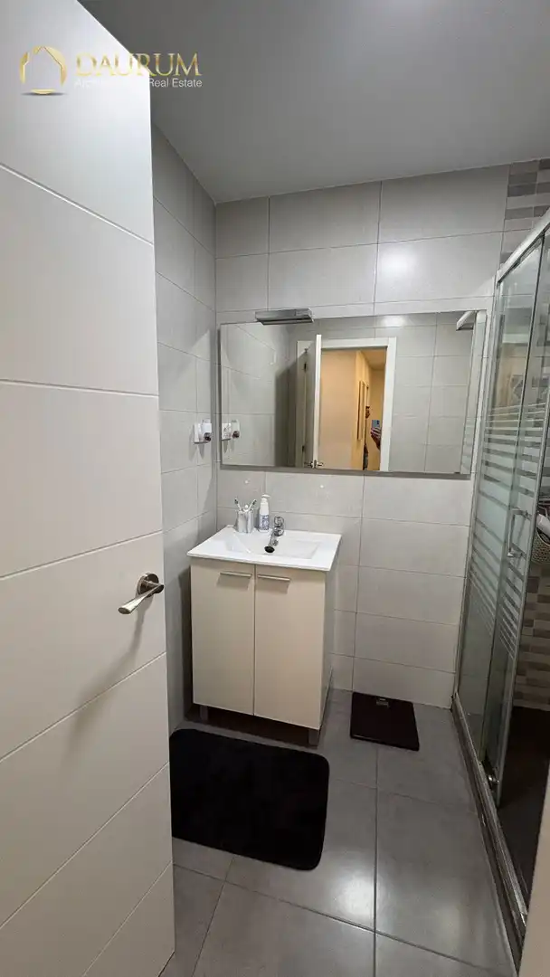 Bathroom of Flat for sale in San Fernando de Henares  with Heating