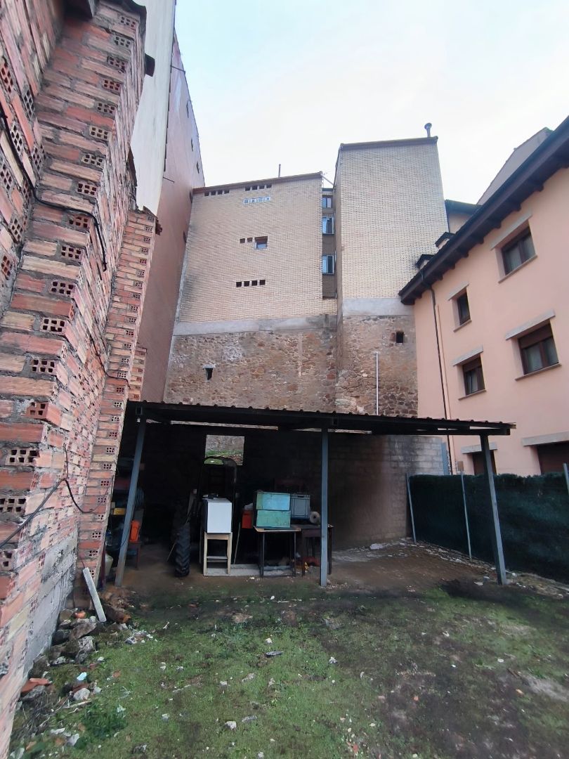 Vista exterior de Residencial en venda en Oña