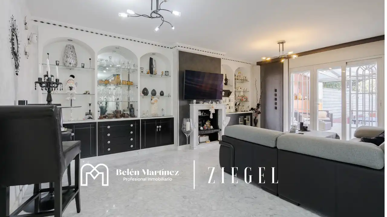 Sala de estar de Casa o chalet en venta en Urbanizaciones