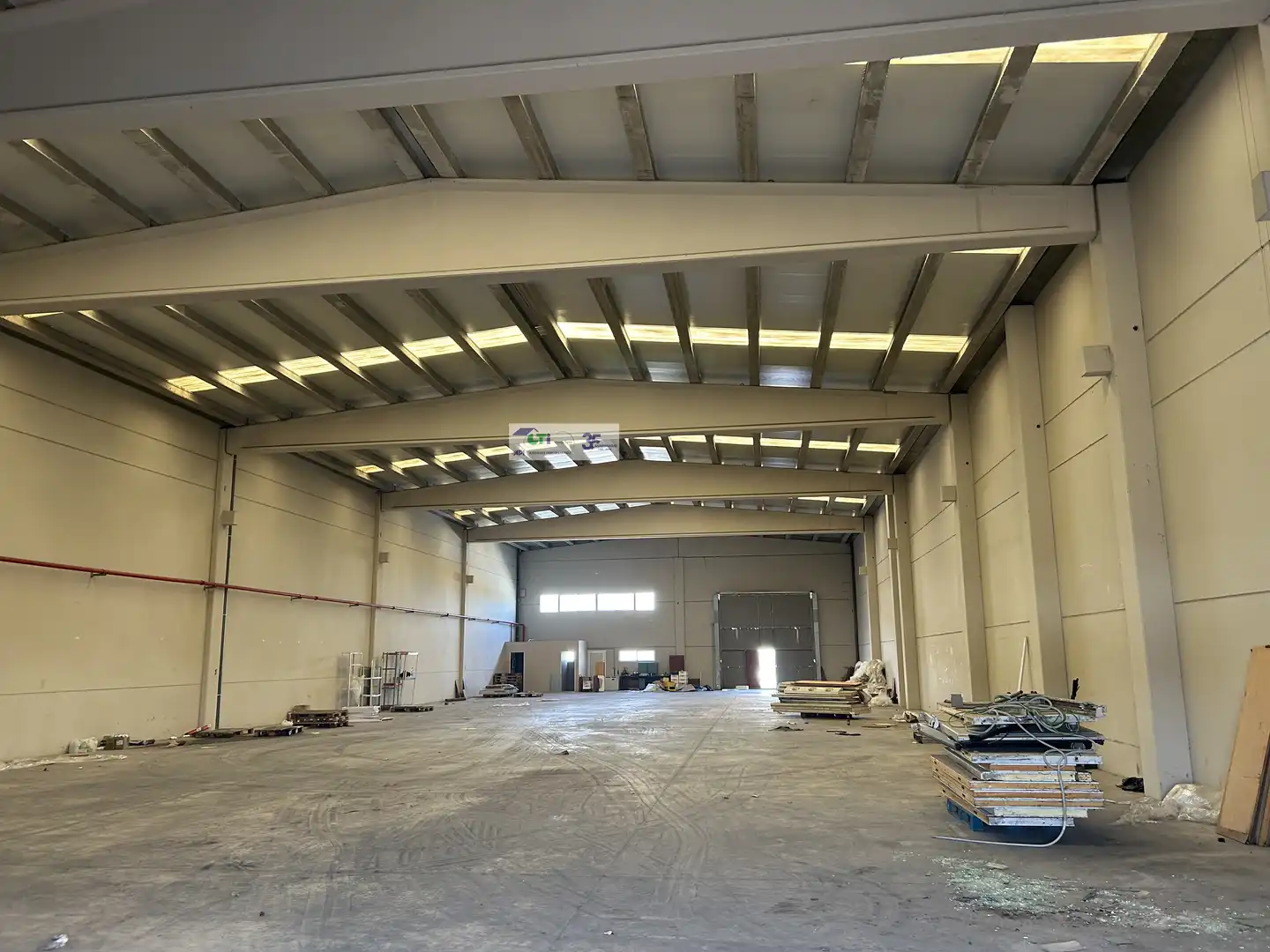Nave industrial de alquiler en La Muela