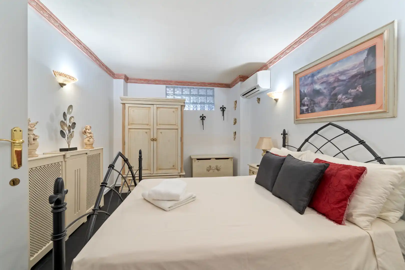 Bedroom of Houses for sale in Benalmádena  with Air Conditioner, Heating and Private garden