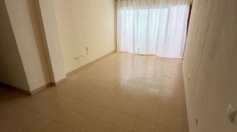 Foto 4 de Pis en venda a Calle Albariza, 29, Cabo Blanco, Arona