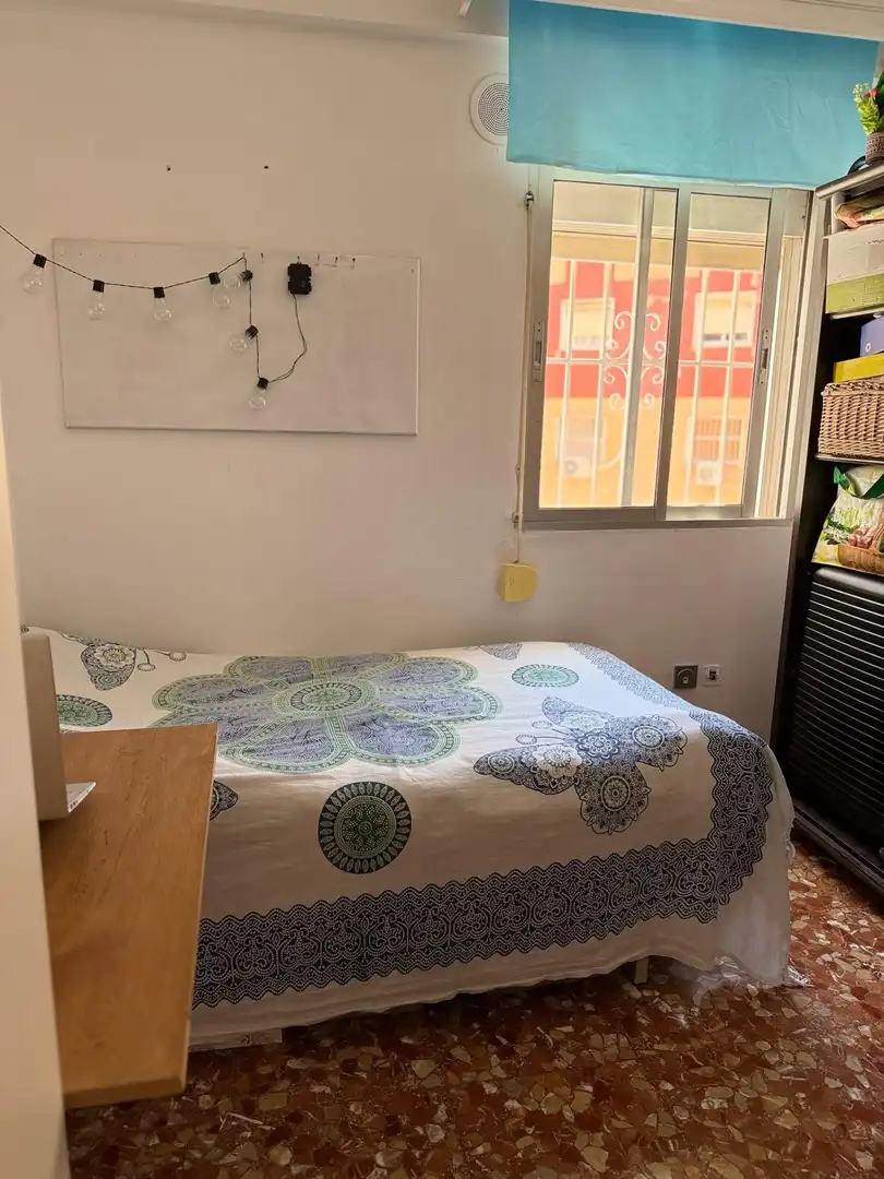 Dormitori de Pis en venda en Málaga amb Aire condicionat, Terrassa i Moblat