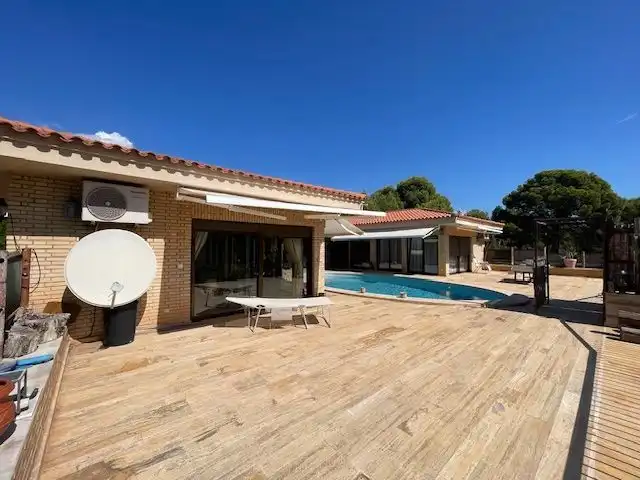Casa con piscina en venta en Urbanizaciones, imagen 9